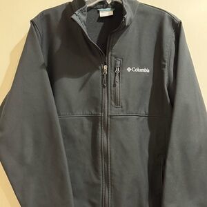 Men's Columbia Soft-Shell Full-Zip Black Jacket
